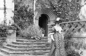 Gertrude Jekyll Foto Heritage Image Partnership Ltd Alamy Stock Photo.jpg